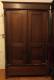 Sprzedam meble antyczne - szafę ubraniową i bibliotekę