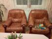 Sprzedam meble skórzane do salonu: kanapa i dwa fotele, kredens dębowy oraz ławę rozkładaną 