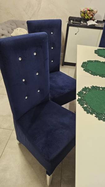 Komplet stół + krzesła