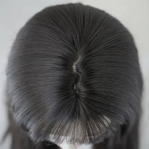 Długie ciemnobrązowe włosy