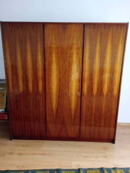 Sprzedam meble pokojowe