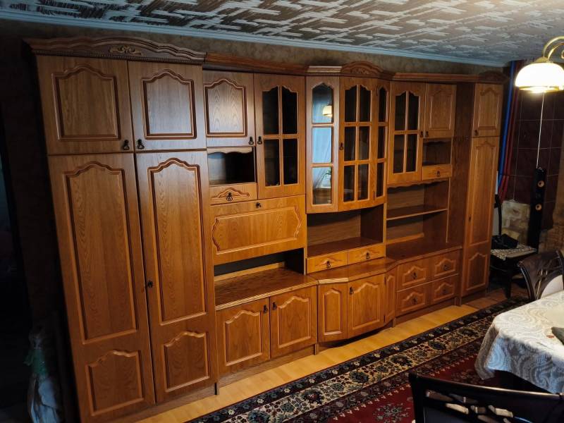 Sprzedam dębowy regał