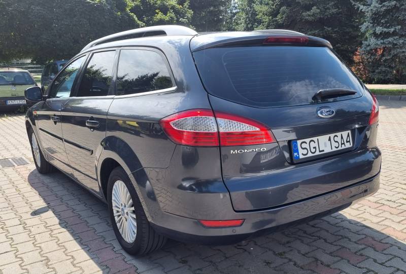 Sprzedam Forda Mondeo 2010 r.