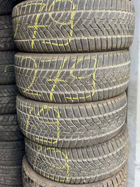 opony zimowe Dunlop  w bardzo dobrym stanie