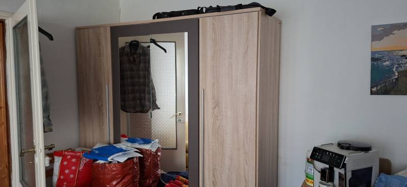 Sprzedam meble pokojowe, szafa, regał i łóżko + materac