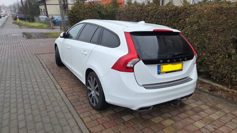 Sprzedam auto za gotówkę Volvo V60 2016 r. Kombi