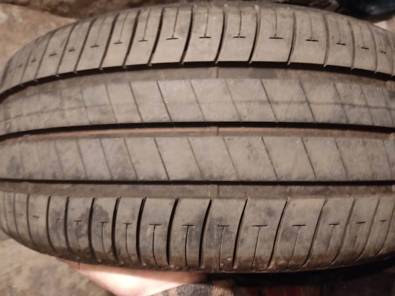 Sprzedam opony  4szt.