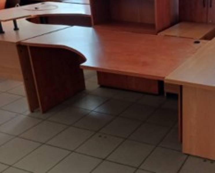 Meble na sprzedaż 25 szt.