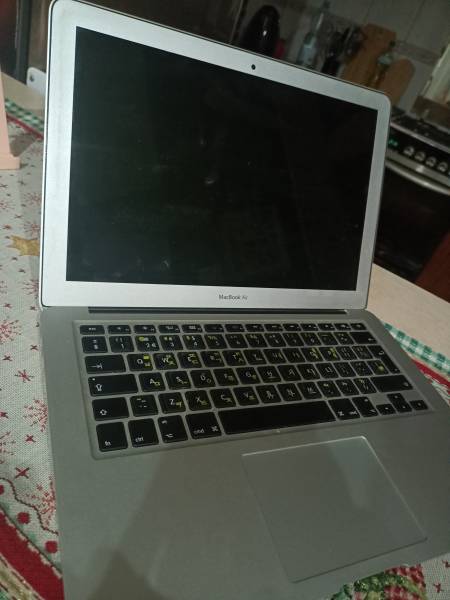 MacBook Air 13 na sprzedaż