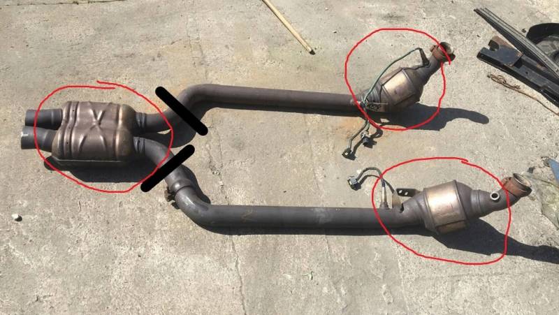 2x katalizator przedni 1x katalizator tylny