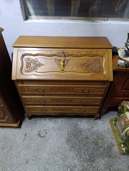 Meble na sprzedaż 10 szt.