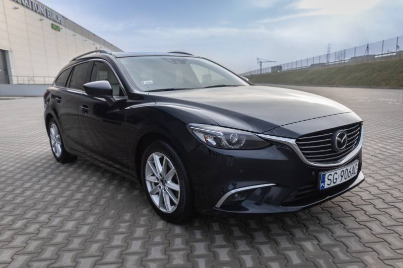 Sprzedam auto za gotówkę Mazda 6 2015 r. Kombi Benzyna