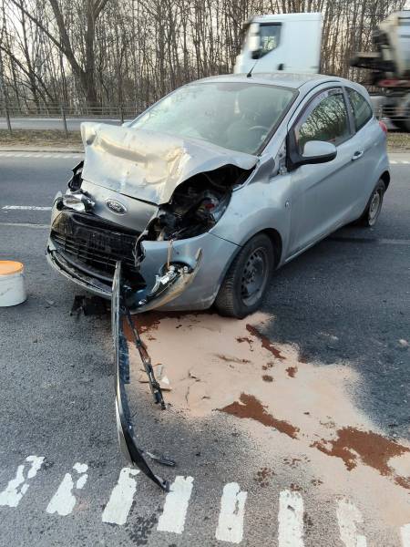 Sprzedam auto powypadkowe Ford Ka  2009  r. Hatchback / Sportback Benzyna