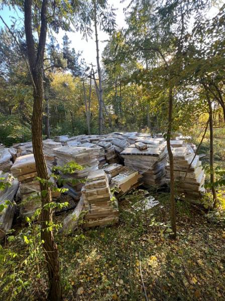 Meble na sprzedaż 208  szt.