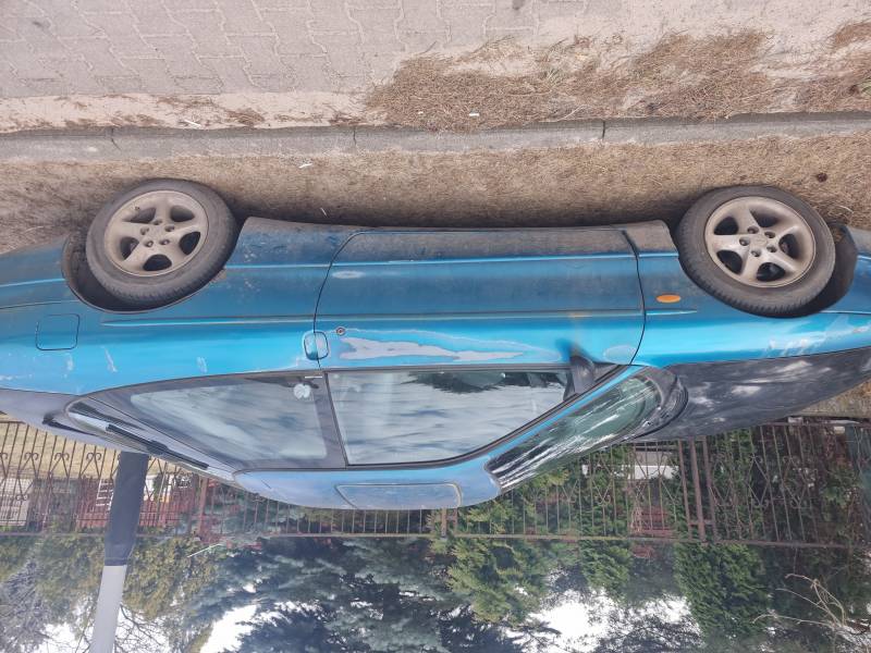 Sprzedam auto uszkodzone Ford Probe II  1994  r. Coupe / Sport Benzyna