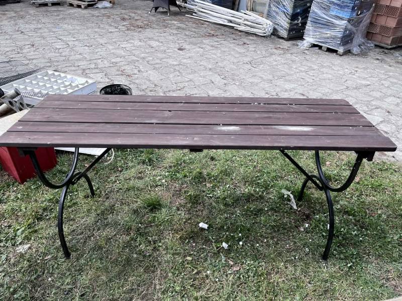 Meble na sprzedaż 46  szt.