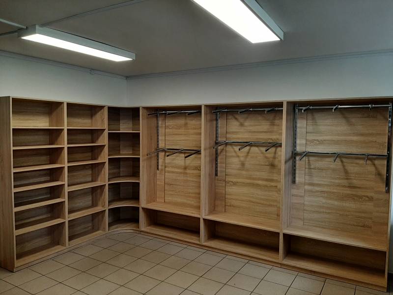 Meble na sprzedaż 12  szt.