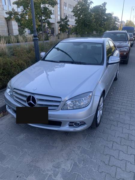 Sprzedam auto za gotówkę Mercedes C 180 Kompressor W204 Avantgarde, automat  2008  r. Sedan / Limuzyna Benzyna
