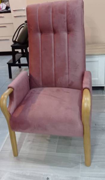 Sprzedam wersalka i fotel